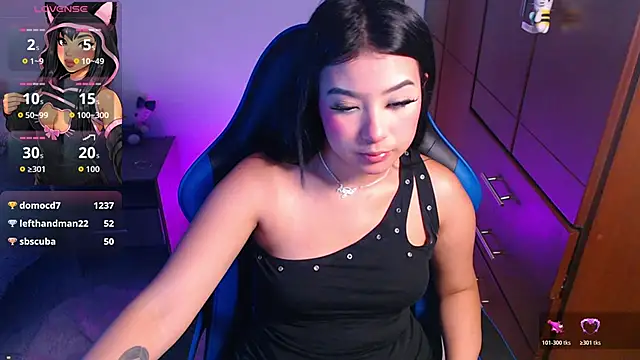 Snapshot of Angela_elliss1 chatting on February 9, 12:47 am Angela elliss1 online show from February 9, 12:47 am