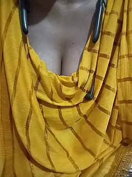 kaviyaponnu0987 online show from June 9, 12:06 pm