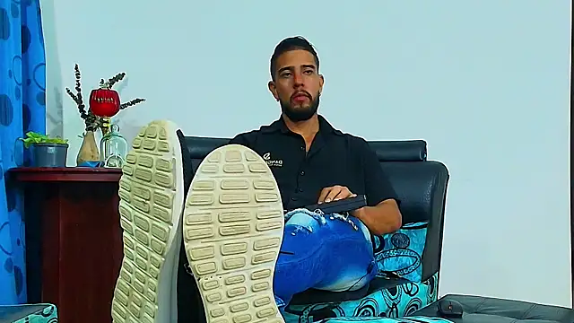 Snapshot of DaveSoldier chatting on October 15, 4:23 am DaveSoldier online show from October 15, 4:23 am