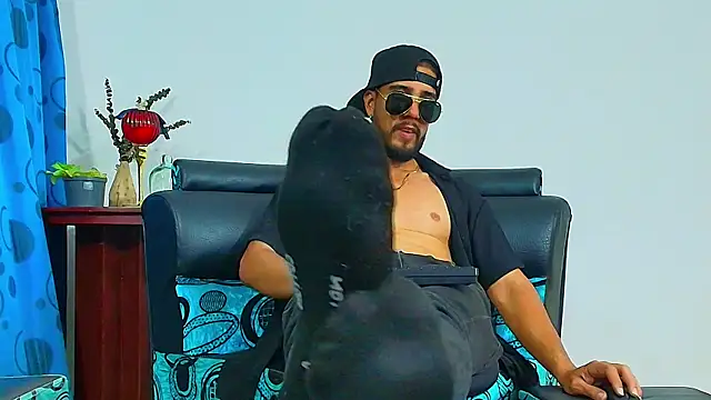 Snapshot of DaveSoldier chatting on October 17, 4:04 am DaveSoldier online show from October 17, 4:04 am