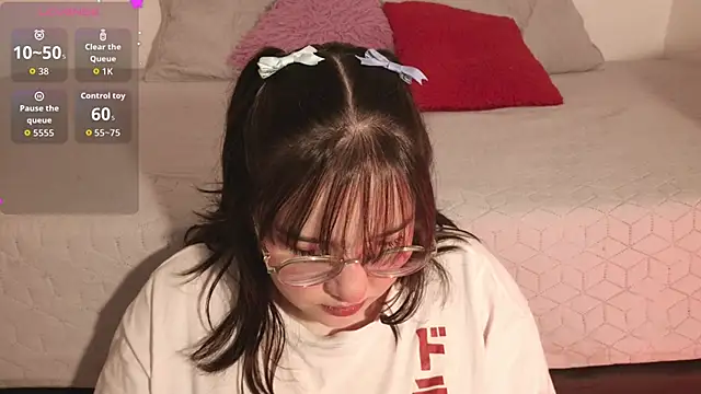 Snapshot of Gaby99_ chatting on October 12, 6:56 am Gaby99 online show from October 12, 6:56 am