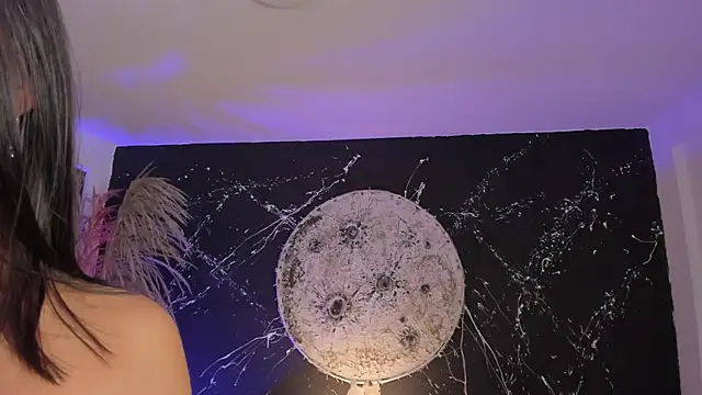 Snapshot of ShaniaDaniels chatting on November 27, 10:12 pm ShaniaDaniels online show from November 27, 10:12 pm