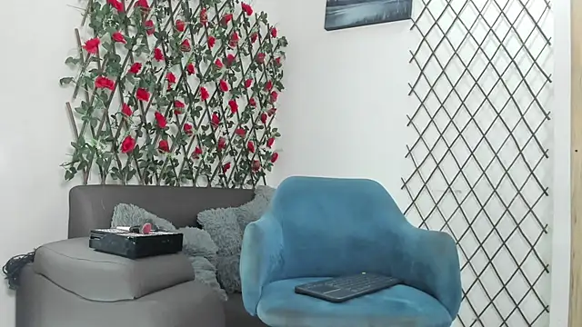 LiamBrown09 online show from June 12, 7:24 pm