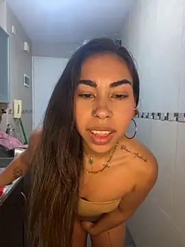 Snapshot of jessens144 chatting on October 15, 2:55 am jessens144 online show from October 15, 2:55 am