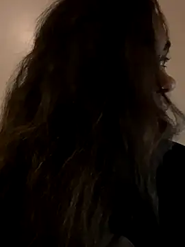 Snapshot of jessens144 chatting on October 27, 3:43 am jessens144 online show from October 27, 3:43 am