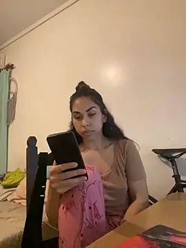 Snapshot of jessens144 chatting on November 2, 4:48 am jessens144 online show from November 2, 4:48 am