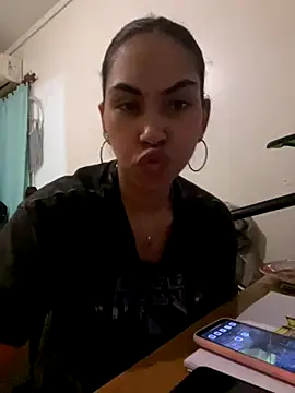 Snapshot of jessens144 chatting on November 26, 4:13 am jessens144 online show from November 26, 4:13 am