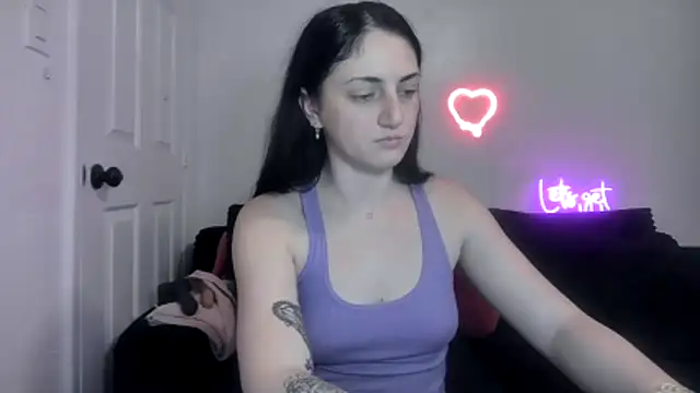 Snapshot of torithequeen chatting on March 10, 1:38 pm torithequeen online show from March 10, 1:38 pm