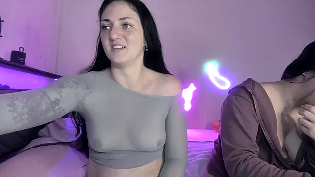 Snapshot of torithequeen chatting on April 8, 2:28 pm torithequeen online show from April 8, 2:28 pm