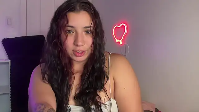 nina lovez online show from October 24, 1:13 am