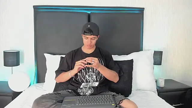 JacobBikerr online show from September 17, 11:45 am