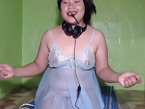 Snapshot of Kiarra_69 chatting on September 27, 2:11 pm Kiarra 69 online show from September 27, 2:11 pm