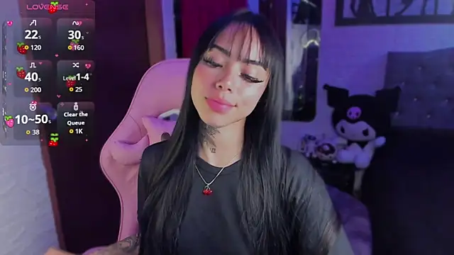 Snapshot of babee_04 chatting on September 23, 7:17 pm babee 04 online show from September 23, 7:17 pm