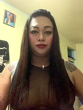 EmmaKantutera online show from January 17, 6:00 pm