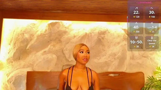 Snapshot of alisonn_moon chatting on February 7, 10:24 pm alisonn moon online show from February 7, 10:24 pm