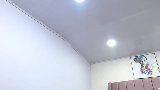 AriannaAdames online show from April 4, 12:35 pm