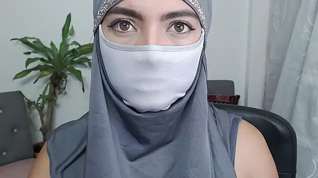 jade nassar online show from November 20, 4:40 pm