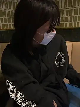 Snapshot of kabikabi_makaron chatting on December 14, 11:59 am kabikabi makaron online show from December 14, 11:59 am