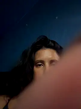 Snapshot of Angelaarayexx chatting on October 18, 7:20 am Angelaarayexx online show from October 18, 7:20 am