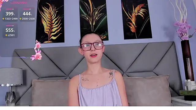 Snapshot of samara_goals chatting on September 27, 11:48 am samara goals online show from September 27, 11:48 am