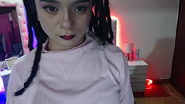 elapetitie online show from November 5, 6:13 am