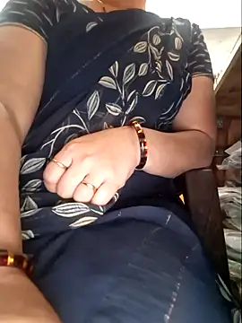 indianhotwife639 online show from December 1, 7:46 am