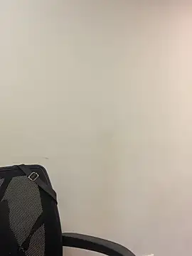 Alyha Cortes online show from March 4, 1:28 pm