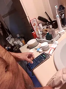 Snapshot of romeobravohotel chatting on February 8, 8:07 am romeobravohotel online show from February 8, 8:07 am