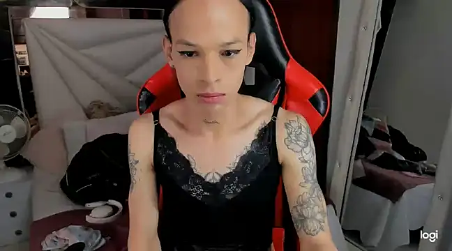 Snapshot of sara_slut21 chatting on December 26, 9:04 pm sara slut21 online show from December 26, 9:04 pm