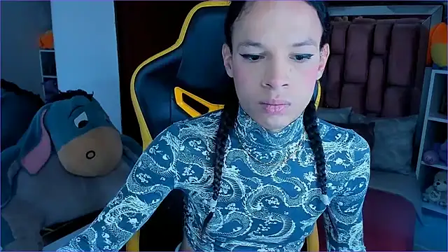 sara slut21 online show from November 20, 5:01 pm