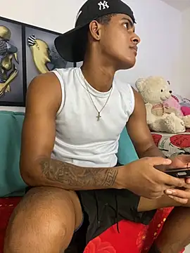 Snapshot of Nick_Jackson_ chatting on February 28, 4:24 am Nick Jackson online show from February 28, 4:24 am