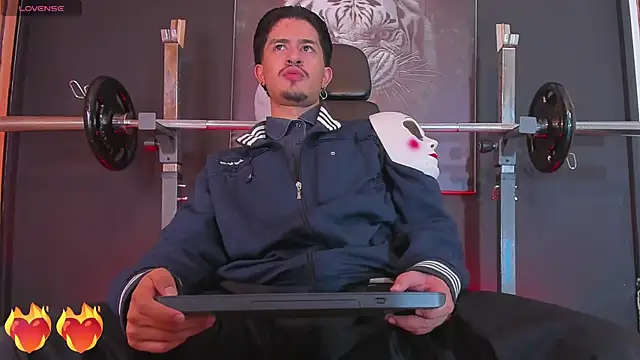 DimitriDeluxe online show from November 1, 8:11 pm