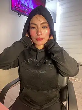 Adarha Ramirez online show from December 16, 3:44 am