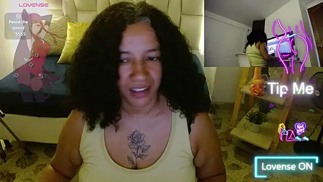 Snapshot of michel_rous_ chatting on April 29, 6:25 pm michel rous online show from April 29, 6:25 pm