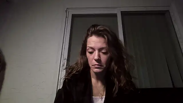 LaylaRainVIP online show from December 15, 11:58 am