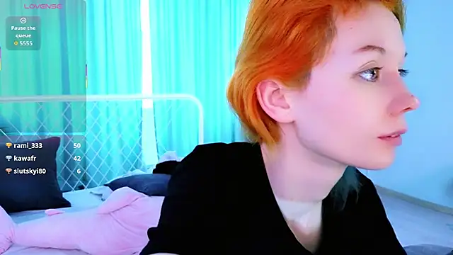 Snapshot of Kiara_Dream chatting on July 5, 4:30 am Kiara Dream online show from July 5, 4:30 am