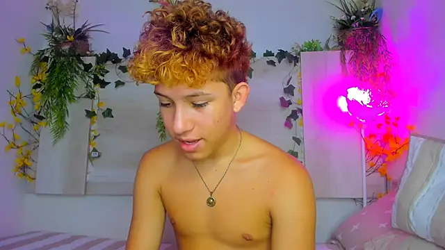 Angel superhuge online show from November 20, 8:08 pm