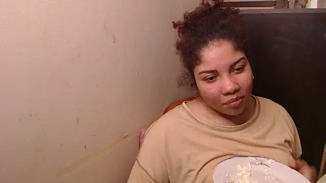 madelene online show from November 4, 1:59 am