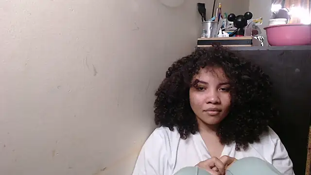 madelene online show from November 5, 2:44 am