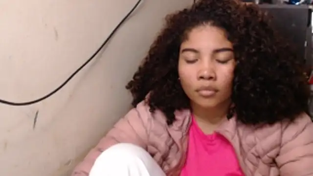 madelene online show from March 28, 12:43 am