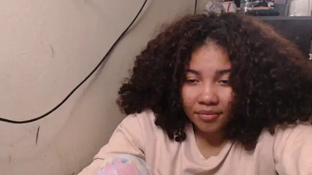 madelene online show from March 29, 3:17 am