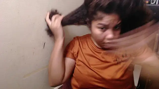 madelene online show from April 15, 2:51 am