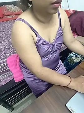 Snapshot of Rushali_69 chatting on April 26, 3:42 pm Rushali 69 online show from April 26, 3:42 pm