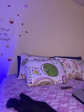 Snapshot of MiaRousexxx_ chatting on October 1, 2:28 am MiaRousexxx online show from October 1, 2:28 am