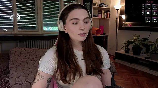Snapshot of dorfmatratze__ chatting on May 22, 10:43 am dorfmatratze online show from May 22, 10:43 am