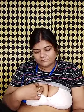 Meenu tiwari online show from October 5, 9:24 pm