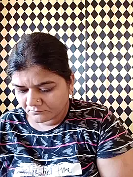 Meenu tiwari online show from October 6, 9:40 am
