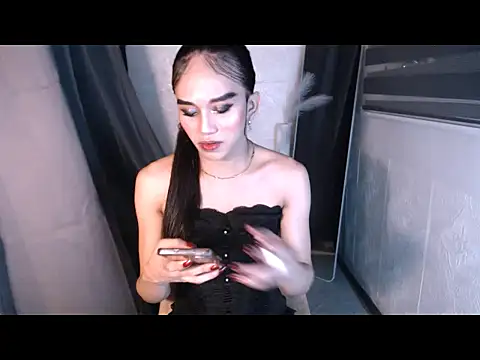 LauraSoHot online show from November 12, 11:21 am