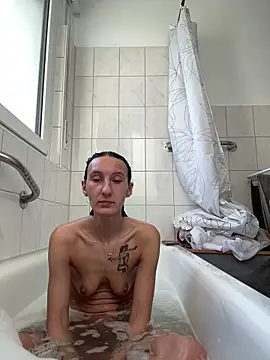 Snapshot of Emilia_Mausi chatting on February 27, 7:19 am Emilia Mausi online show from February 27, 7:19 am