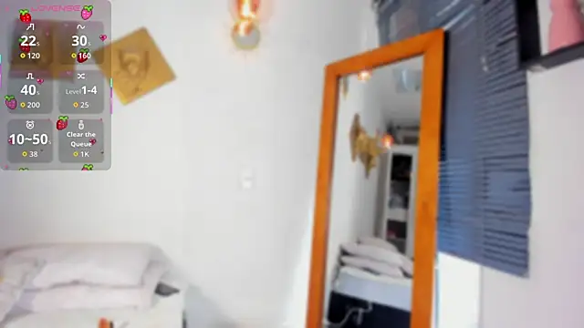 Aleexiiaa online show from March 5, 1:40 pm